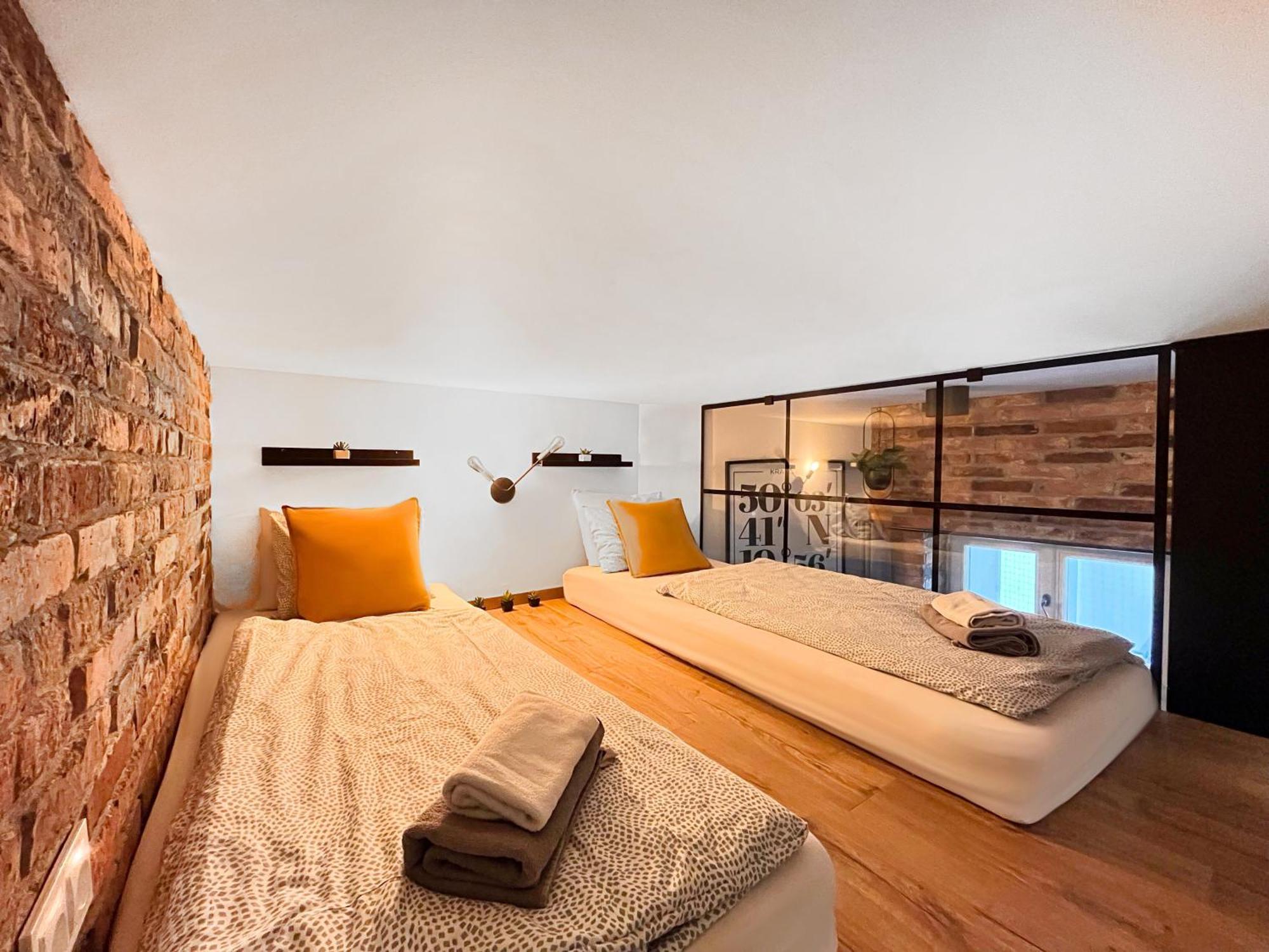 Large 75 M2 Apartment For 6 Guests Next To Wawel Castle Krakow Ngoại thất bức ảnh